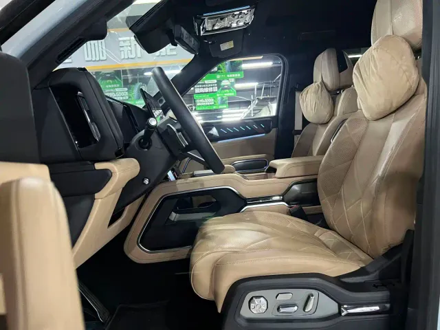 BYD FangChengBao Leopard 8 — Фото автомобиля 8