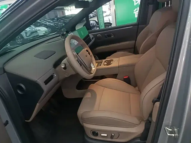 Li Auto i6 — Фото автомобиля 14