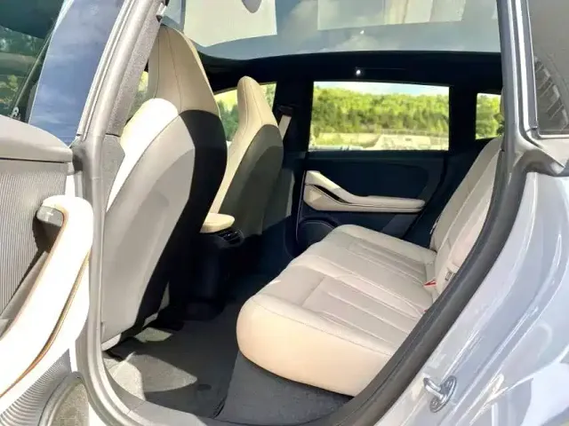 Nio ET5 Touring — Фото автомобиля 6
