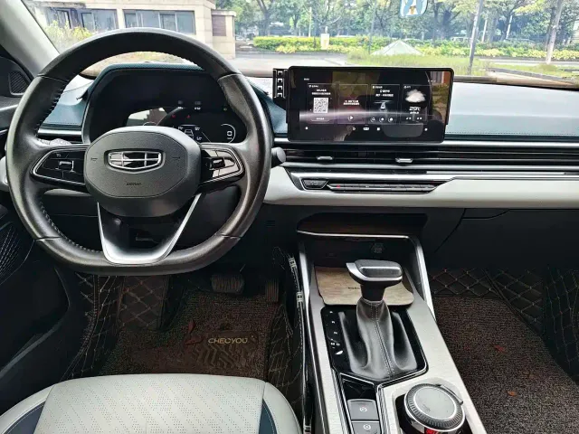 Geely Emgrand — Фото автомобиля 4