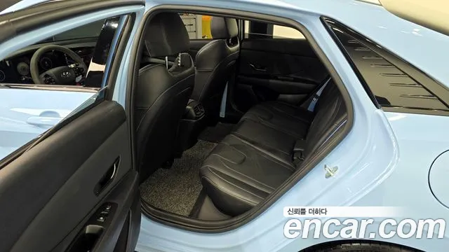 Hyundai AVANTE — Фото автомобиля 11
