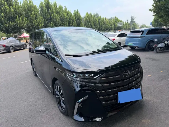 Toyota Alphard — Фото автомобиля 2