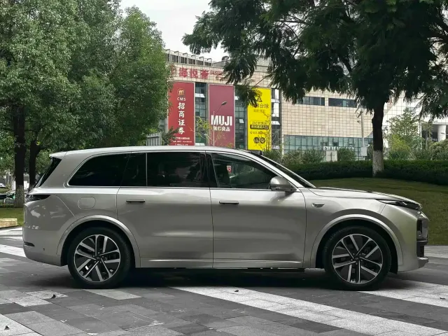 Li Auto L9 — Фото автомобиля 3