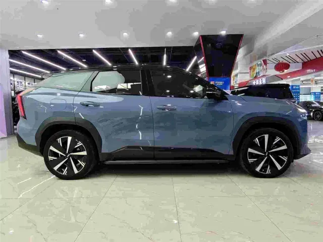 Geely Boyue L — Фото автомобиля 15