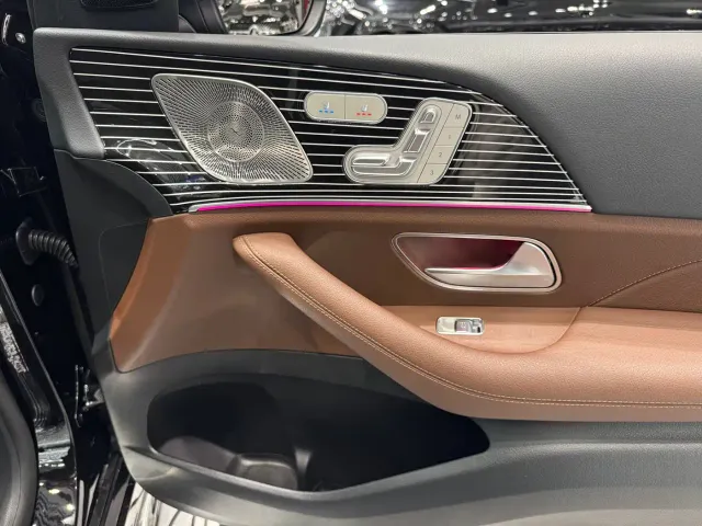 Mercedes-Benz GLS-Class — Фото автомобиля 17