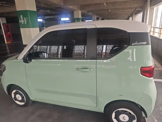 Wuling Hongguang Mini EV — Фото автомобиля 26