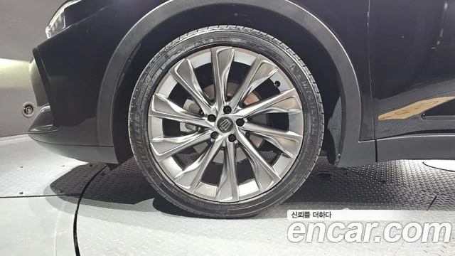 Toyota Crown — Фото автомобиля 5