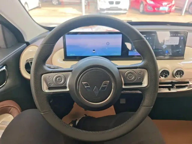 Wuling Bingo — Фото автомобиля 10