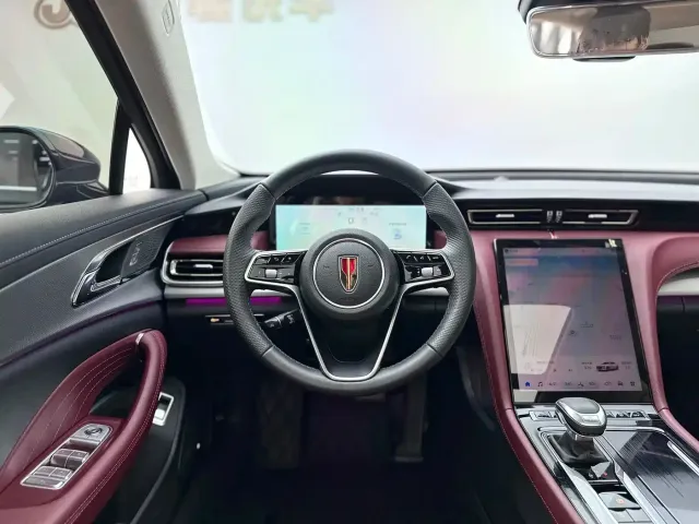 Hongqi Hongqi H5 2024 2.0T Automatic Smart Connect Flag Smooth Edition — Фото автомобиля 10