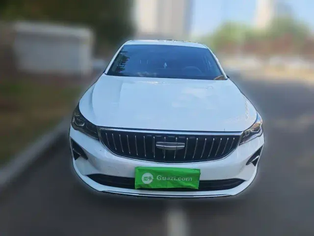 Geely Emgrand — Фото автомобиля 22