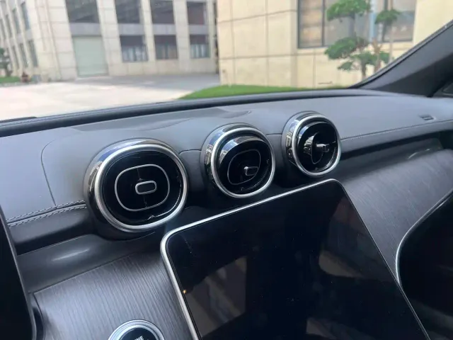 Mercedes-Benz C-Class — Фото автомобиля 15