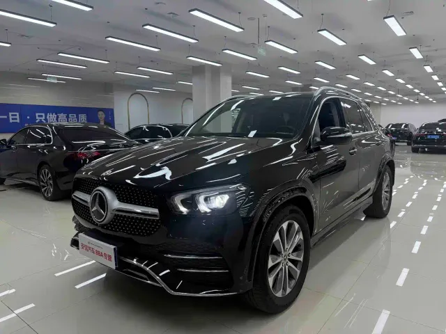 Mercedes-Benz GLE-Class — Фото автомобиля 3