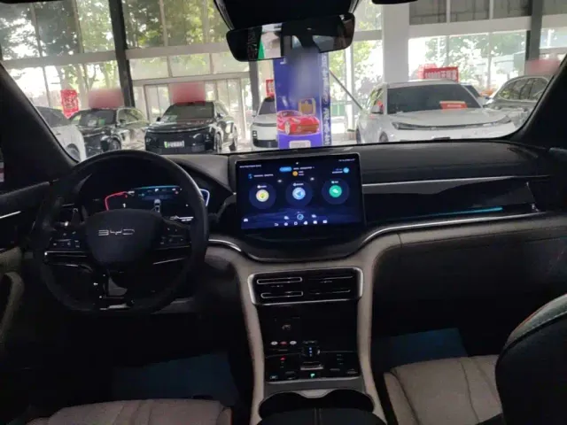 BYD Song PLUS — Фото автомобиля 9