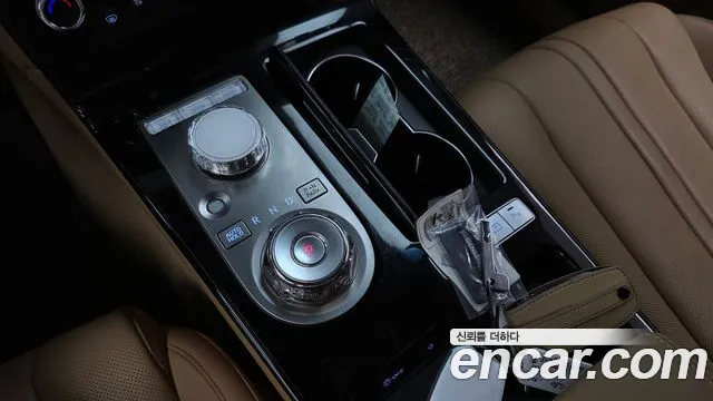 Genesis G80 Бензин 2.5 турбо AWD — Фото автомобиля 8