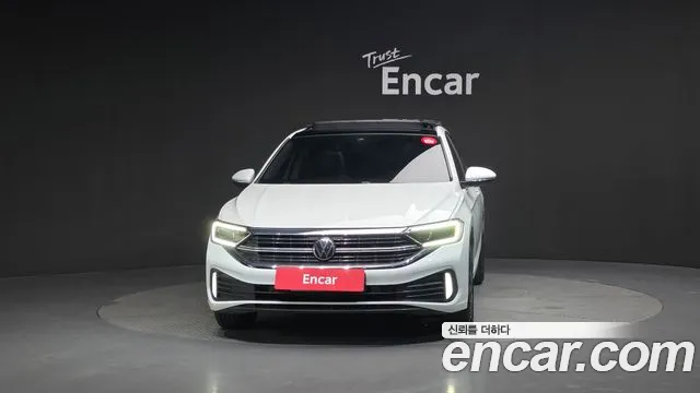 Volkswagen Jetta — Фото автомобиля 2