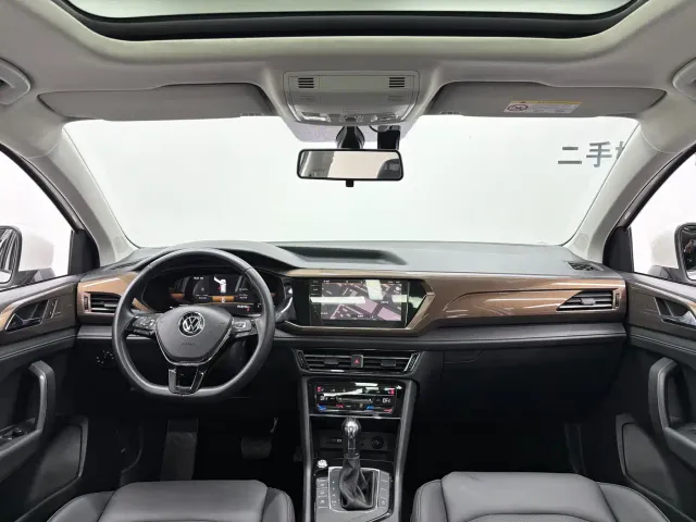 Volkswagen Tharu — Фото автомобиля 11
