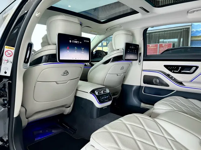 Mercedes-Benz Maybach S-Class — Фото автомобиля 19