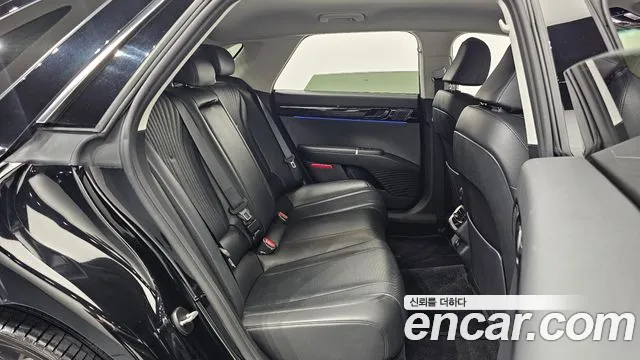 Hyundai Grandeur Grandeur (GN7) — Фото автомобиля 24