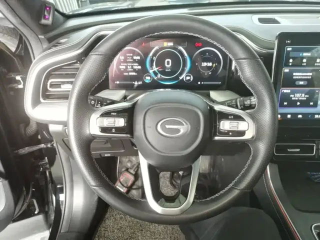 GAC Trumpchi GS8 — Фото автомобиля 10