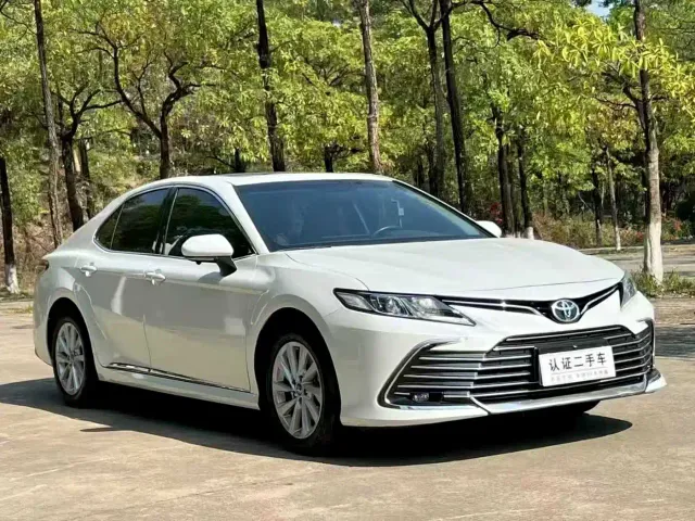 Toyota Camry — Фото автомобиля 3