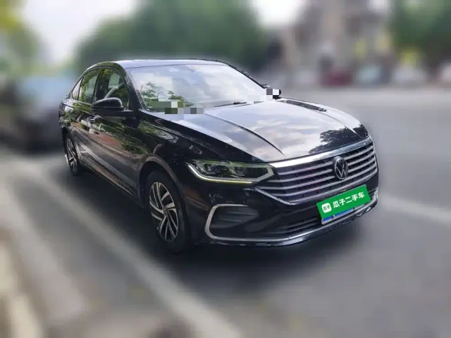 Volkswagen Lavida — Фото автомобиля 23