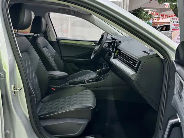 Volkswagen Sagitar — Фото автомобиля 15