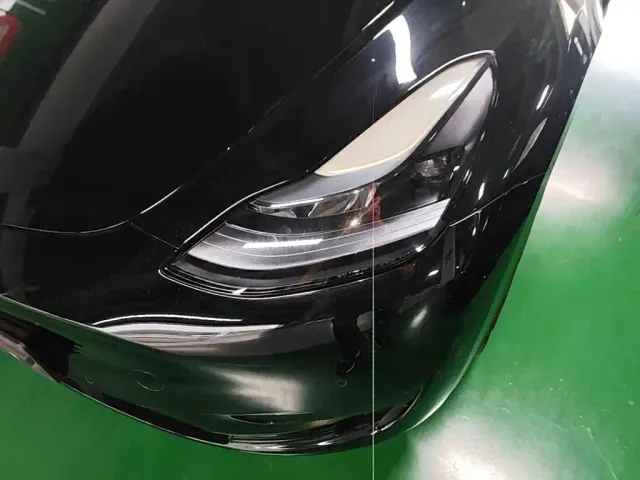 Tesla Model Y — Фото автомобиля 23