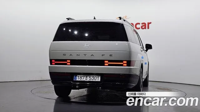 Hyundai Santa Fe — Фото автомобиля 4