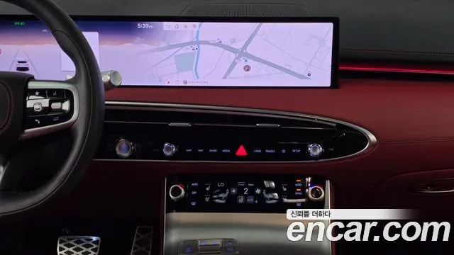 Genesis GV70 — Фото автомобиля 18