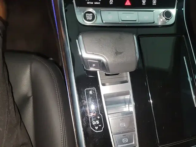 Audi Q7 — Фото автомобиля 13