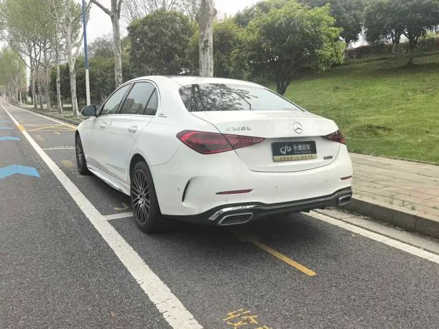 Mercedes-Benz C-Class — Фото автомобиля 12