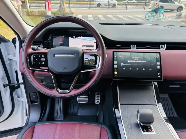 Land Rover Range Rover Evoque — Фото автомобиля 15