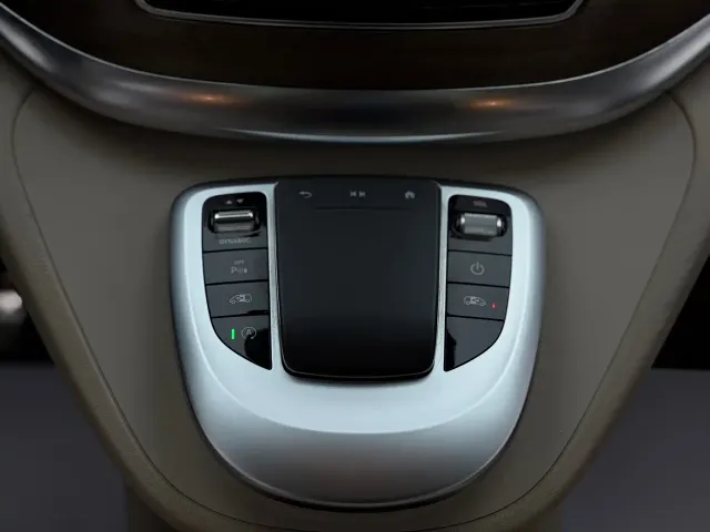 Mercedes-Benz V-Class — Фото автомобиля 19