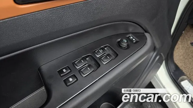 KG_Mobility_Ssangyong Musso Musso (Q300) Бензин 2.0 4WD — Фото автомобиля 27