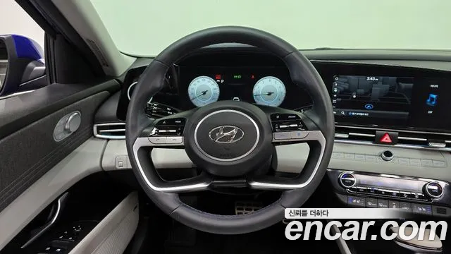 Hyundai AVANTE Avante (CN7) — Фото автомобиля 13
