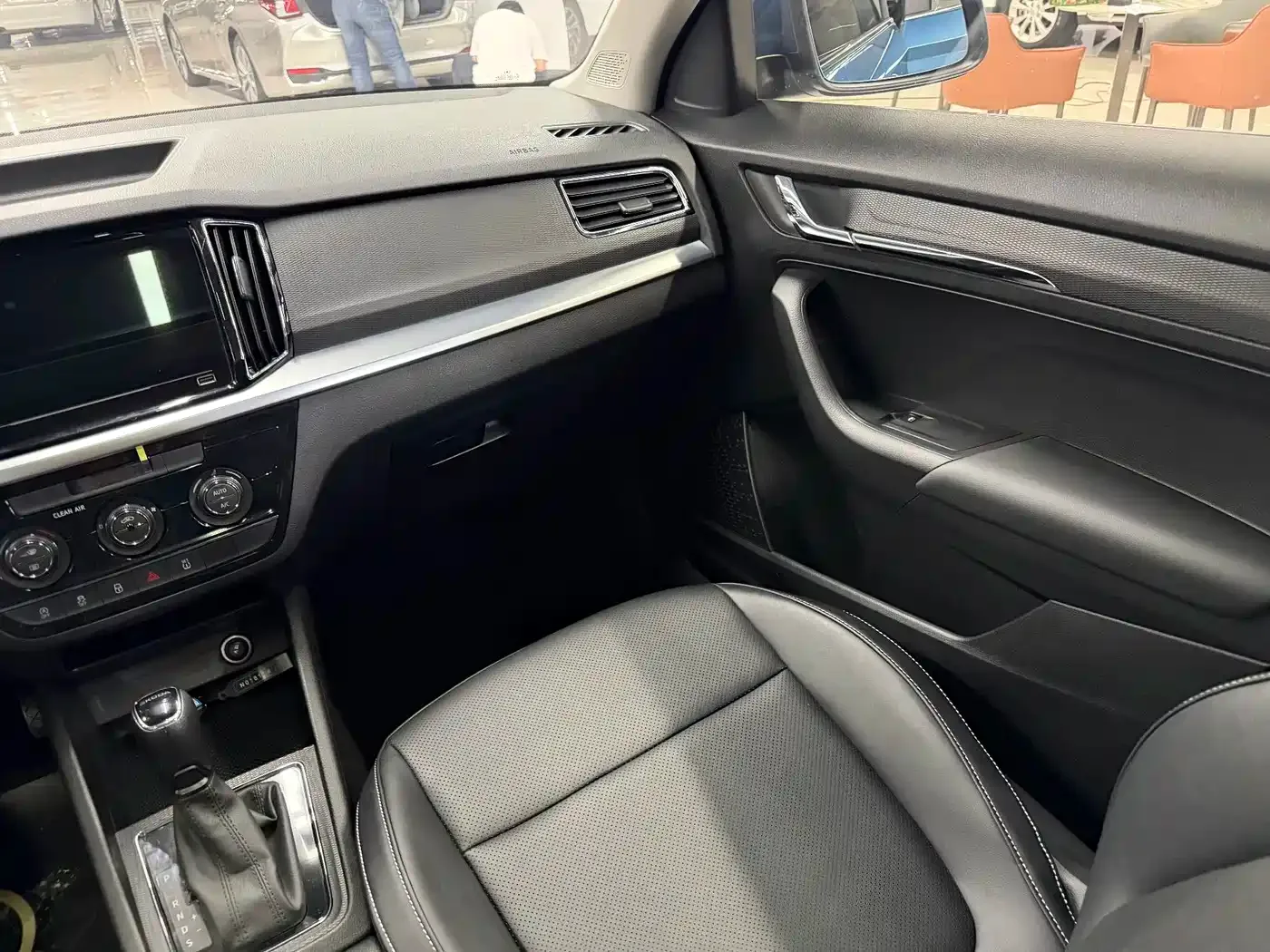 Škoda Kamiq 2022 1.5L Automatic Comfort Edition — Фото автомобиля 10