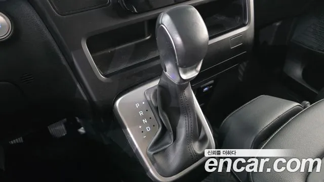 Hyundai Staria — Фото автомобиля 12