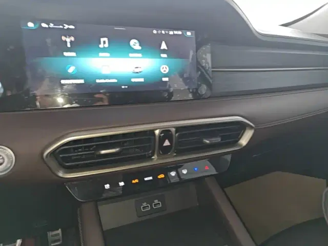 Jetour X90 Plus — Фото автомобиля 12