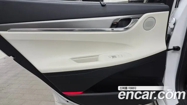 Hyundai Grandeur Grandeur (New) — Фото автомобиля 14