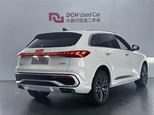 Audi Q5L — Фото автомобиля 4