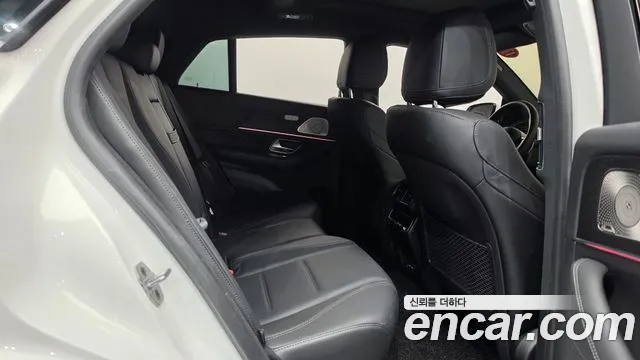 Mercedes-Benz GLE-Class — Фото автомобиля 17