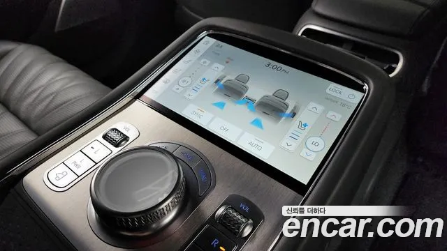 Genesis G90 Бензин 3.5 турбо AWD — Фото автомобиля 17