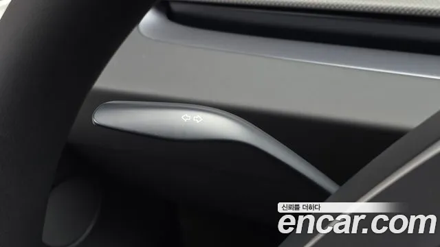 Tesla Model 3 — Фото автомобиля 22