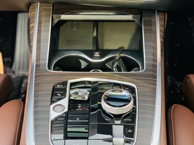 BMW X7 — Фото автомобиля 22