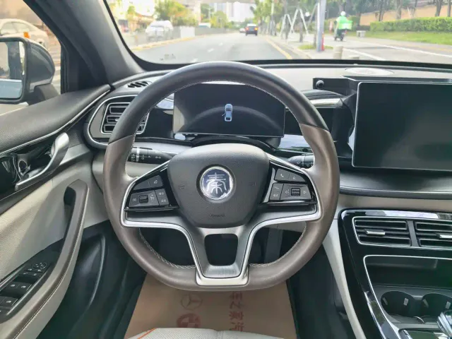 BYD Qin PLUS — Фото автомобиля 11