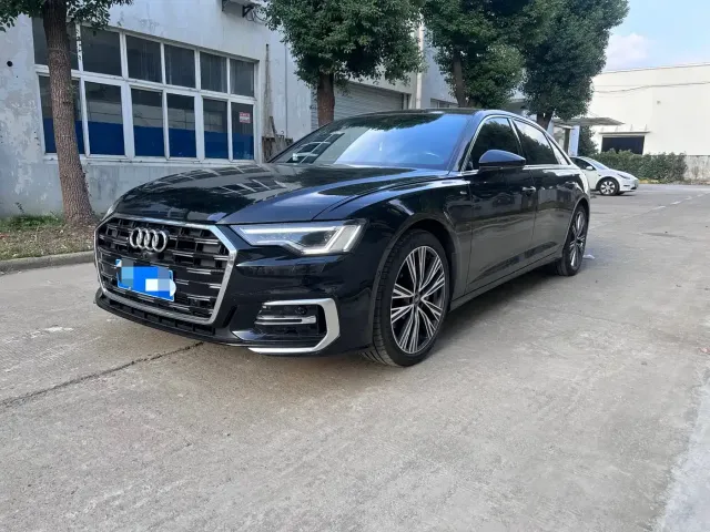 Фотография автомобиля — Audi A6L