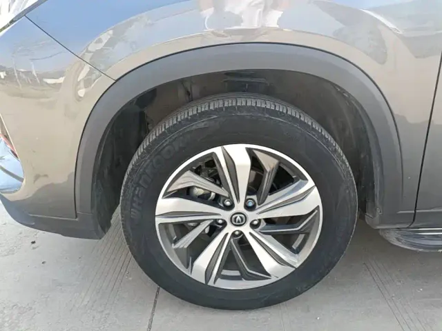 Changan CS75 Plus — Фото автомобиля 22