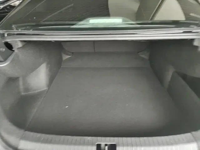 Volkswagen Passat — Фото автомобиля 18