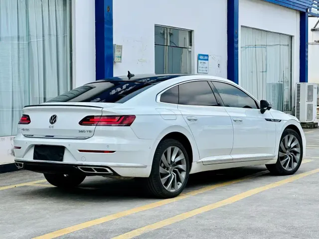 Volkswagen CC — Фото автомобиля 3