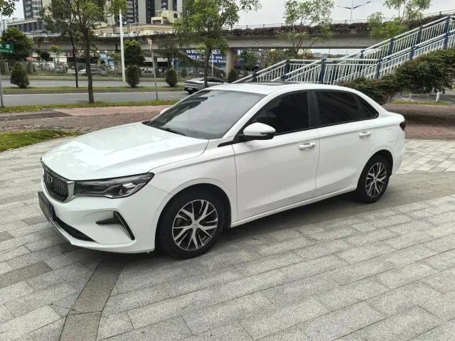 Фотография автомобиля — Geely Emgrand